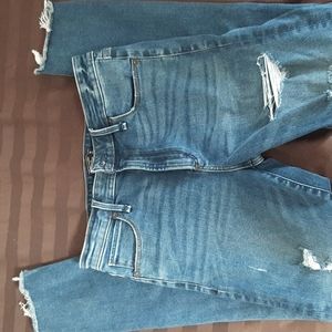 Abercrombie size 6R distressed jeans
